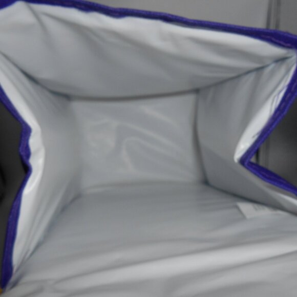 PURPLE AND YELLOW LAKERS LUNCH BAG - Picture 6 of 9